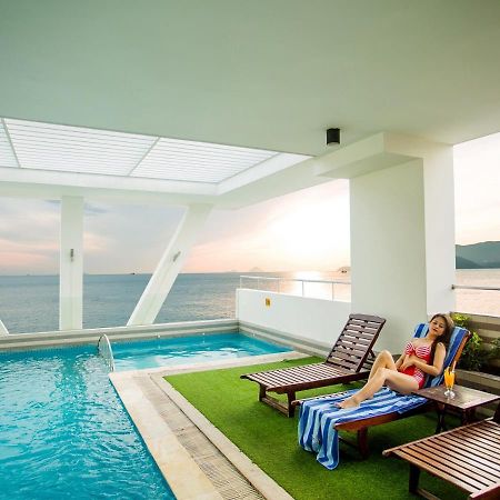 Dendro Beachfront Hotel Nha Trang Exterior foto
