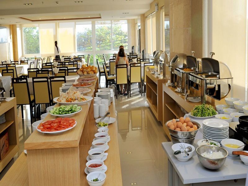 Dendro Beachfront Hotel Nha Trang Exterior foto