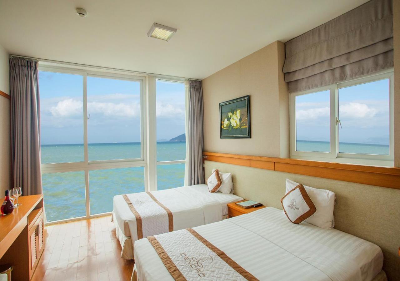 Dendro Beachfront Hotel Nha Trang Exterior foto