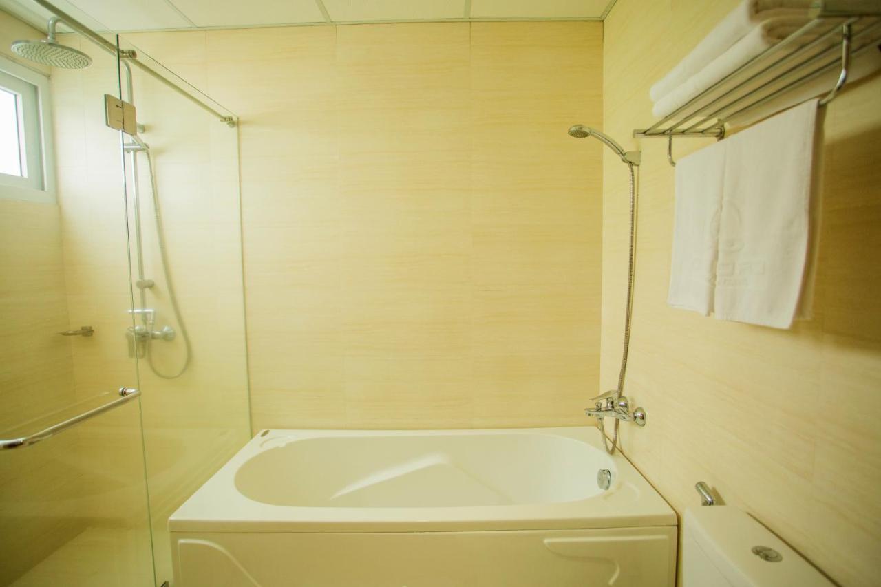 Dendro Beachfront Hotel Nha Trang Exterior foto