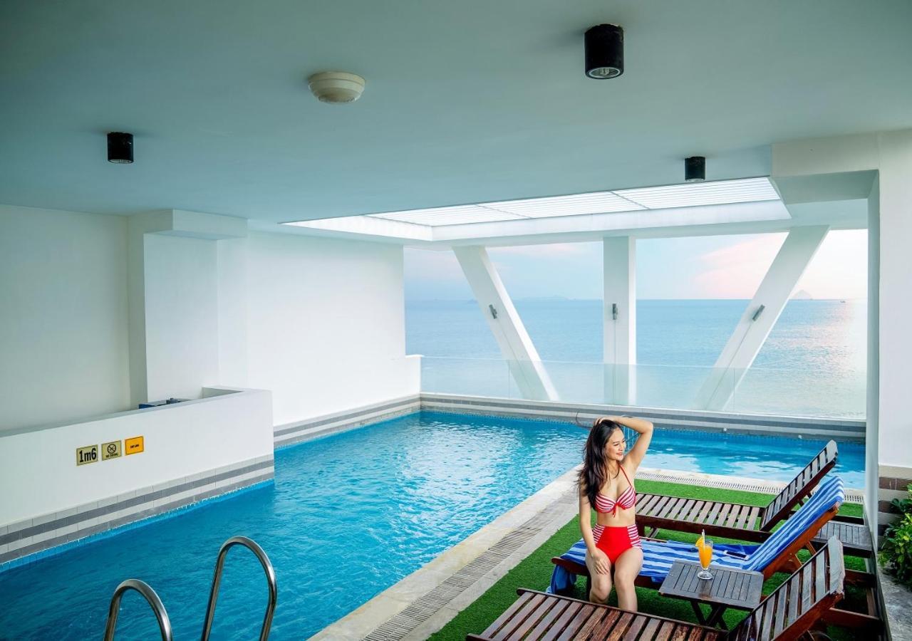 Dendro Beachfront Hotel Nha Trang Exterior foto