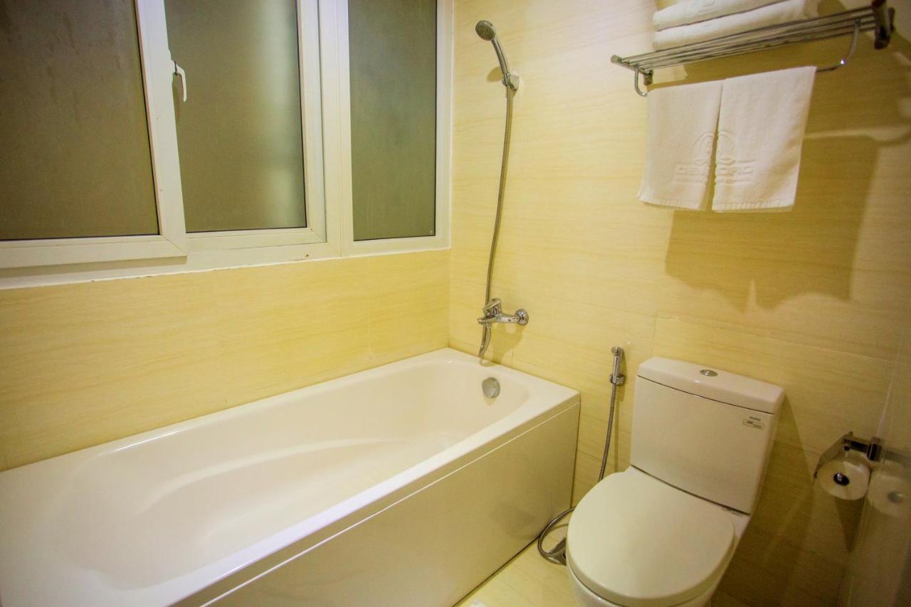 Dendro Beachfront Hotel Nha Trang Exterior foto